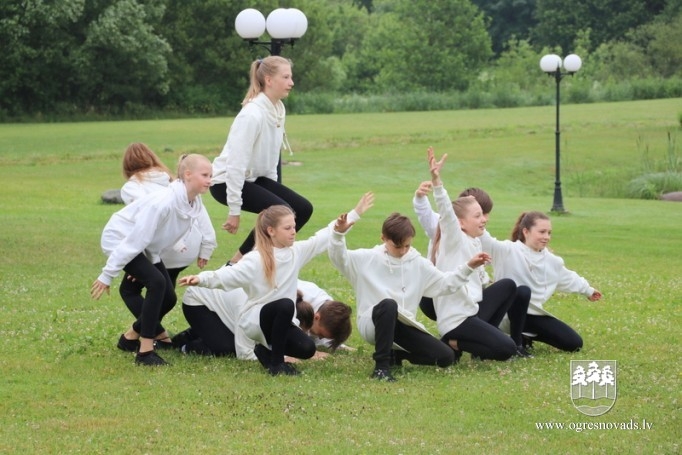 Notiek starptautiska nometne “Iespēja 2019”