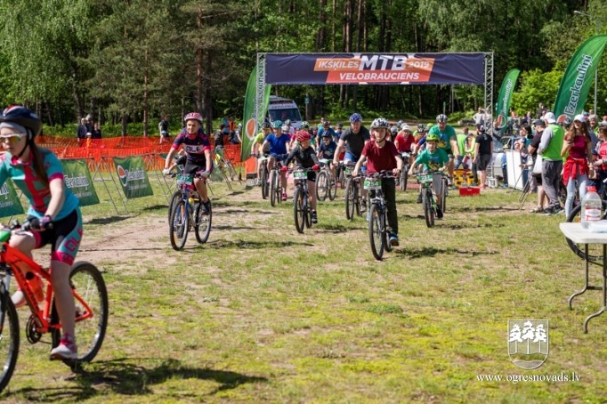 Ikšķiles MTB velobraucienā uzvar Priževoits un Antone