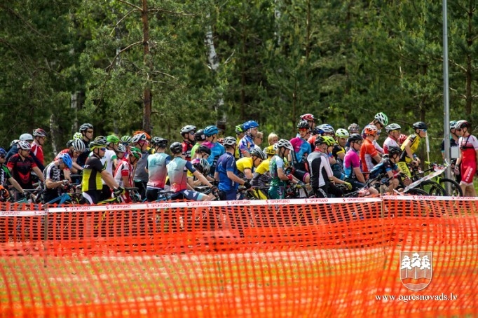 Ikšķiles MTB velobraucienā uzvar Priževoits un Antone