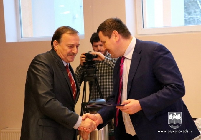Sveic novada ilggadējos pedagogus