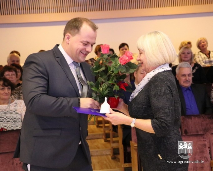 Sveic novada ilggadējos pedagogus