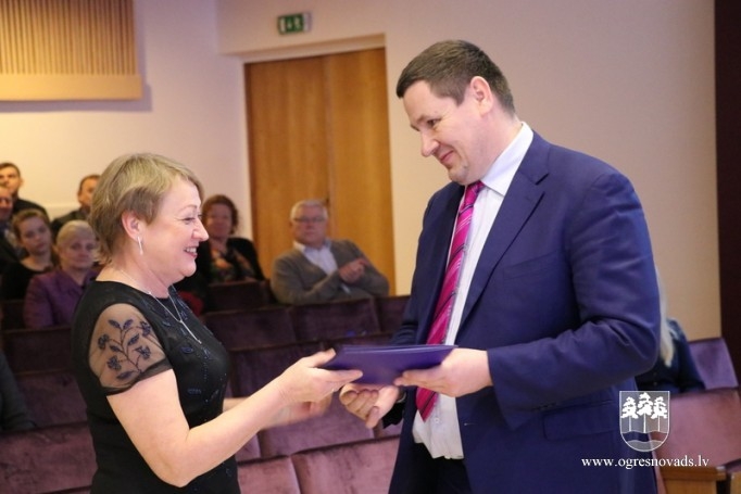 Sveic novada ilggadējos pedagogus