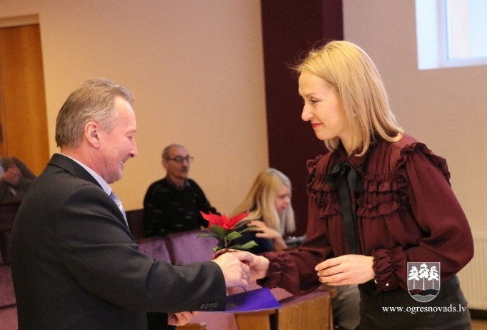 Sveic novada ilggadējos pedagogus
