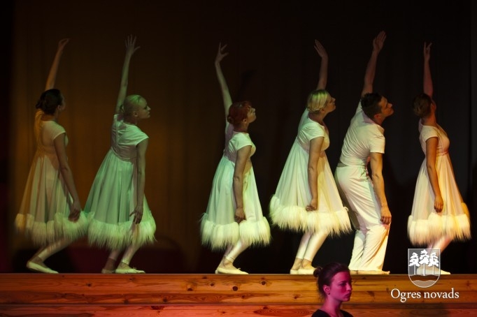 Festivāls "Deju palete" Suntažos