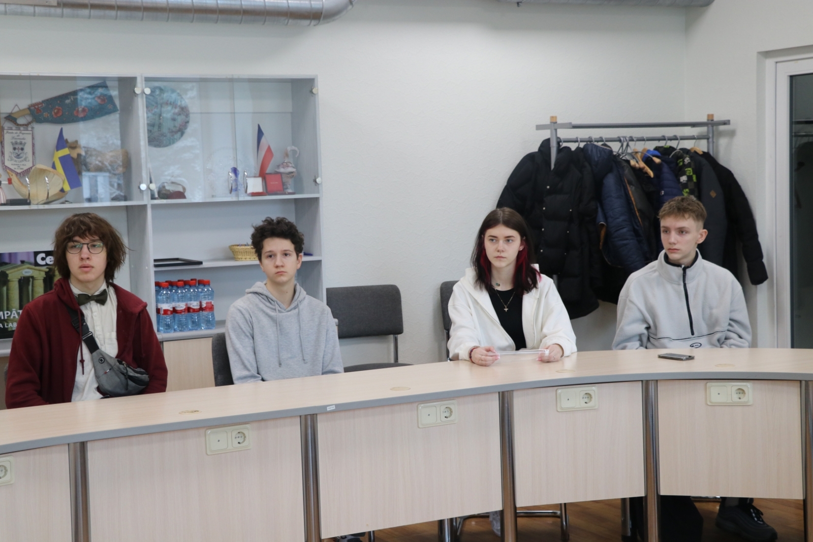 Ēnu dienā skolēni iepazīst darbu Ogres novada pašvaldībā