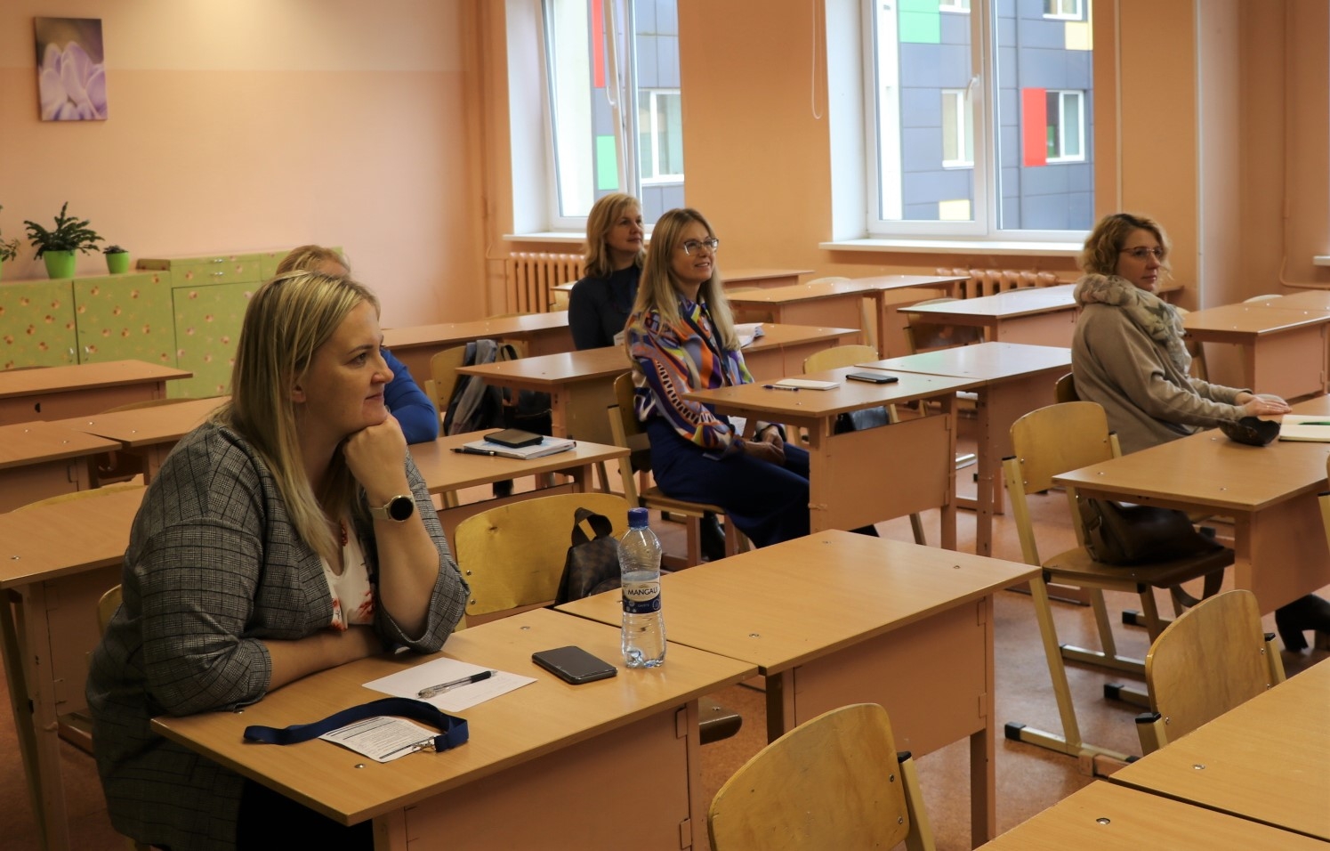 Ogres novada pedagogi gūst jaunas zināšanas konferencē “Vairāk kā stunda…”