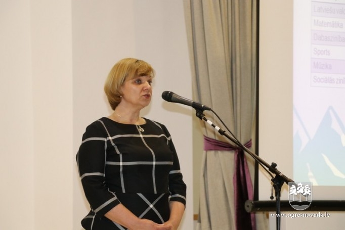Topošo pirmklasnieku vecāki saņem nepieciešamo informāciju