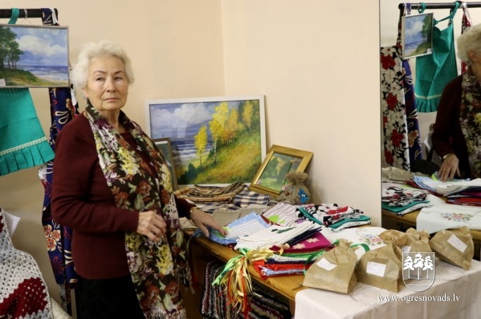 Kultūras centrā iespēja iegādāties invalīdu biedrības rokdarbus