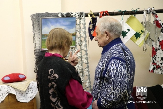 Kultūras centrā iespēja iegādāties invalīdu biedrības rokdarbus