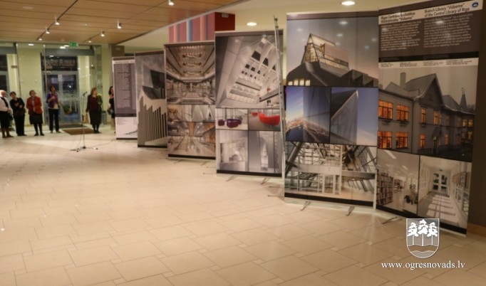 Ogrē skatāma fotoizstāde par desmit Latvijas izteiksmīgākajām bibliotēkām