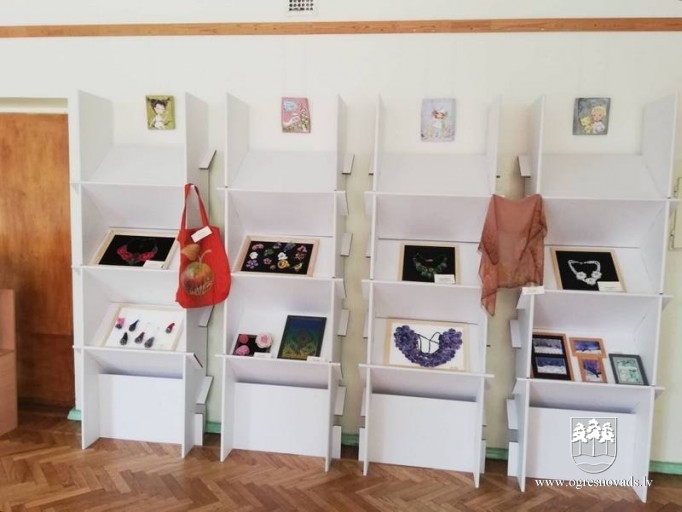 Madlienas mūzikas un mākslas skolas īsteno projektu „Mākslas nodaļai 20”