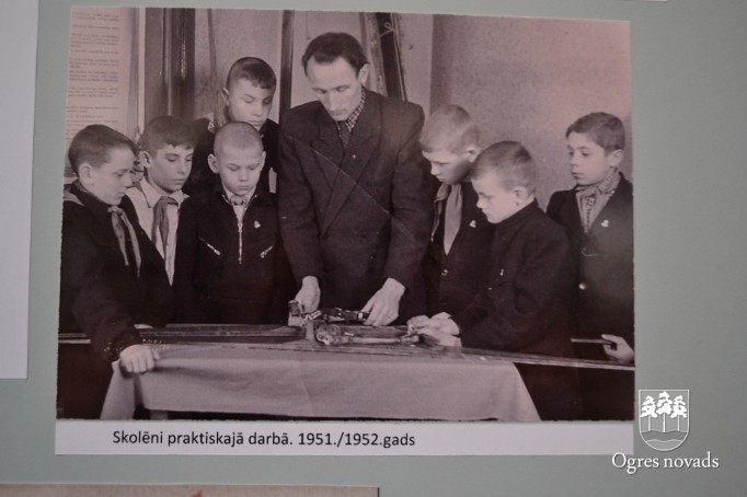 Publiskās slidotavas atklāšana