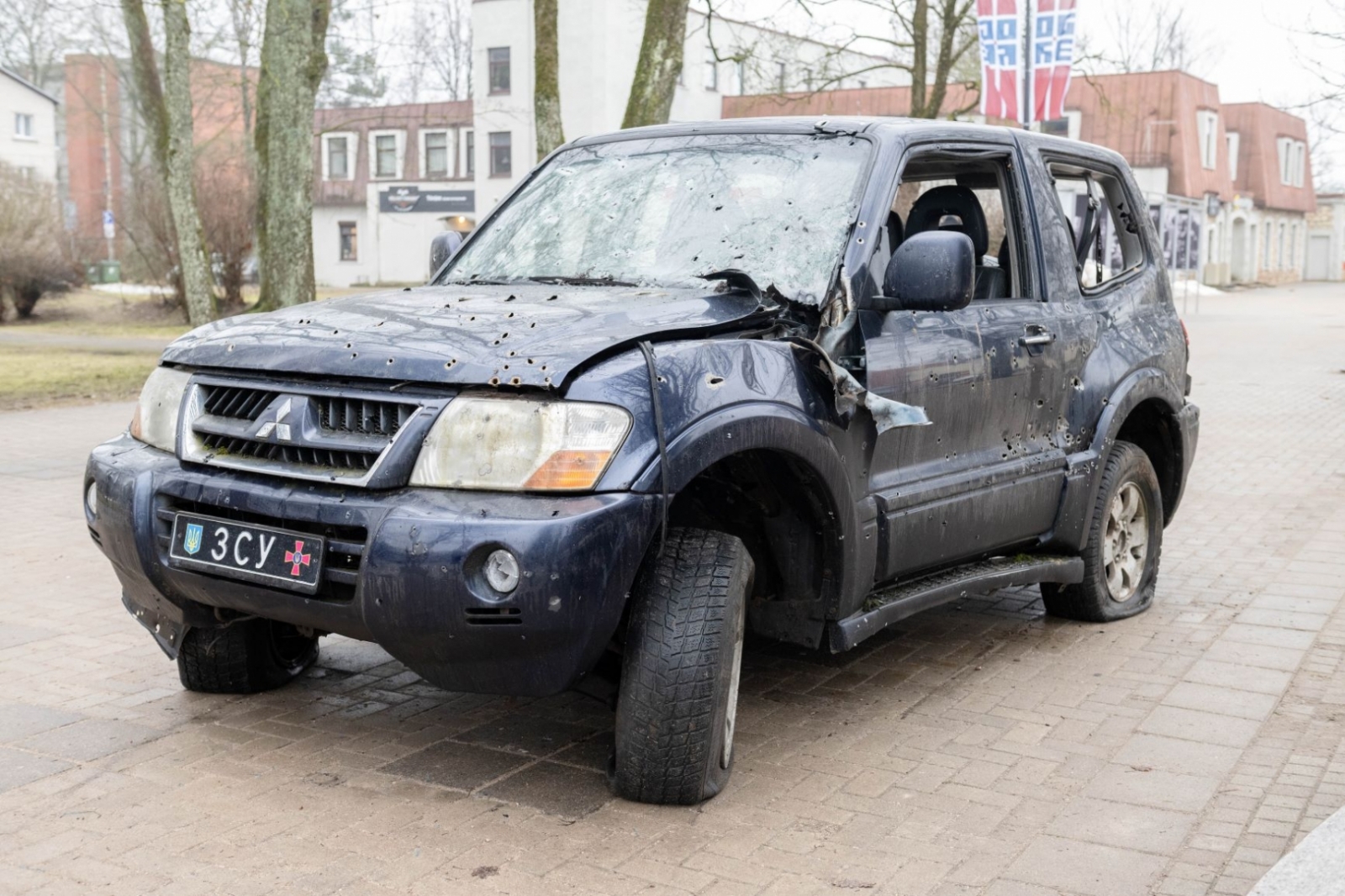 Ložu cauršauta apvidus automašīna 