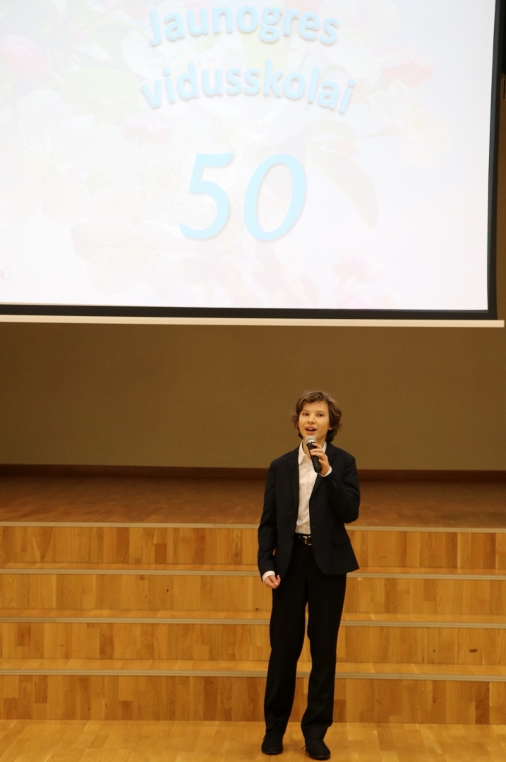 Jaunogres vidusskolai 50