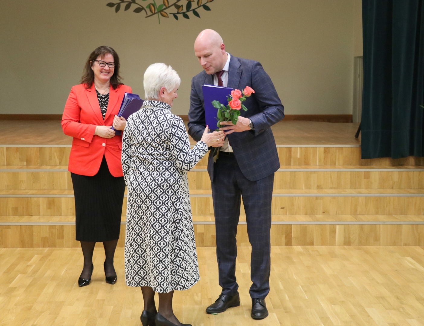 Jaunogres vidusskolai 50