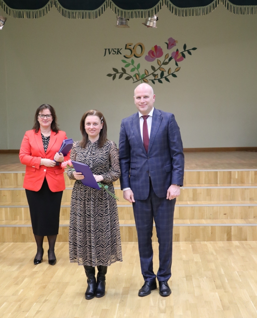 Jaunogres vidusskolai 50