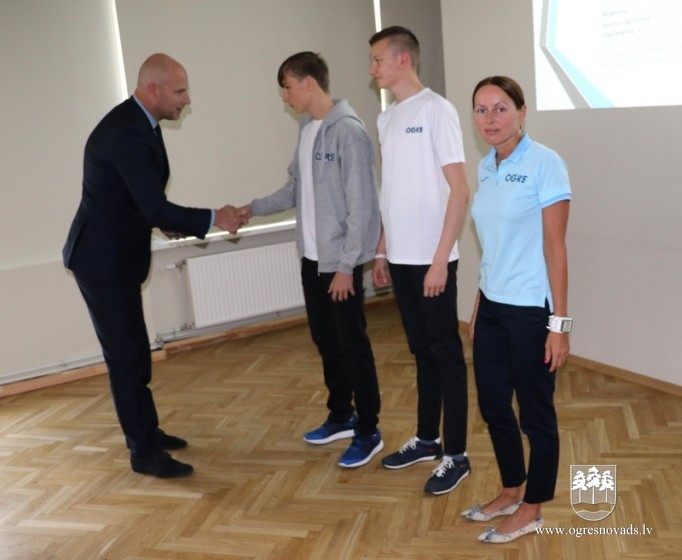 Pašvaldība vēl panākumus novada sportistiem Jaunatnes olimpiādē