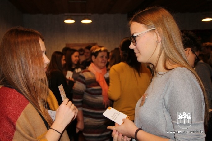 Jaunieši gūst praktiskas zināšanas divu dienu apmācībās