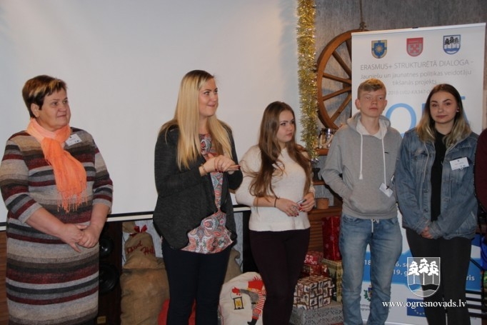 Jaunieši gūst praktiskas zināšanas divu dienu apmācībās