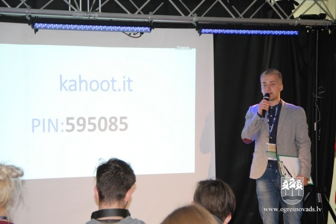 Starpnovadu jauniešu un lēmumpieņēmēju forums “Kopā varam labāk”