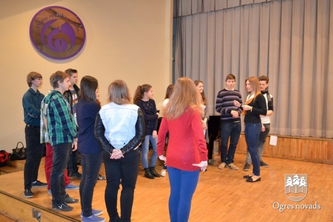 Jauniešu forums 2014