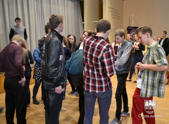 Jauniešu forums 2014