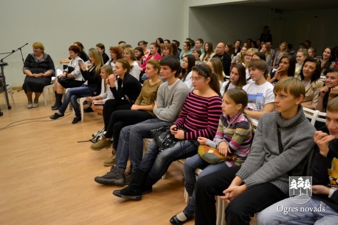 Jaunogrē viesojas jaunieši no Maskavas