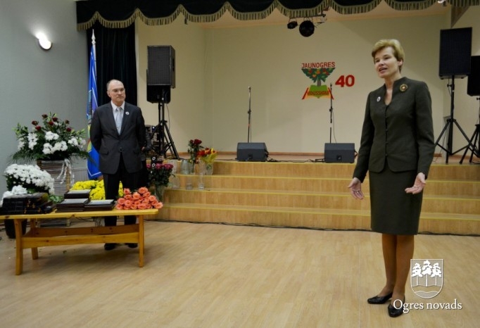 Jaunogres vidusskolai 40