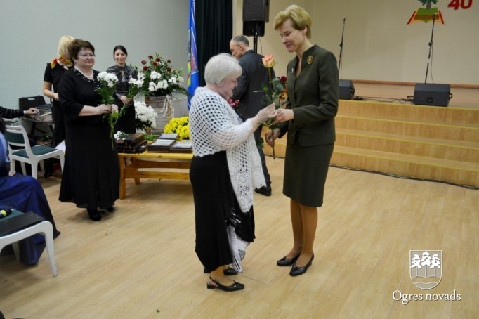 Jaunogres vidusskolai 40