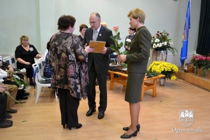Jaunogres vidusskolai 40