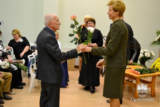 Jaunogres vidusskolai 40