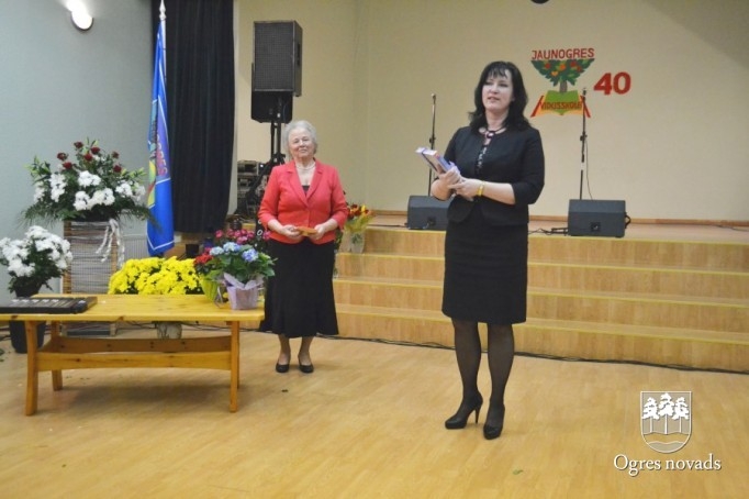 Jaunogres vidusskolai 40