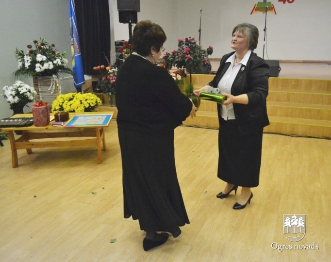 Jaunogres vidusskolai 40