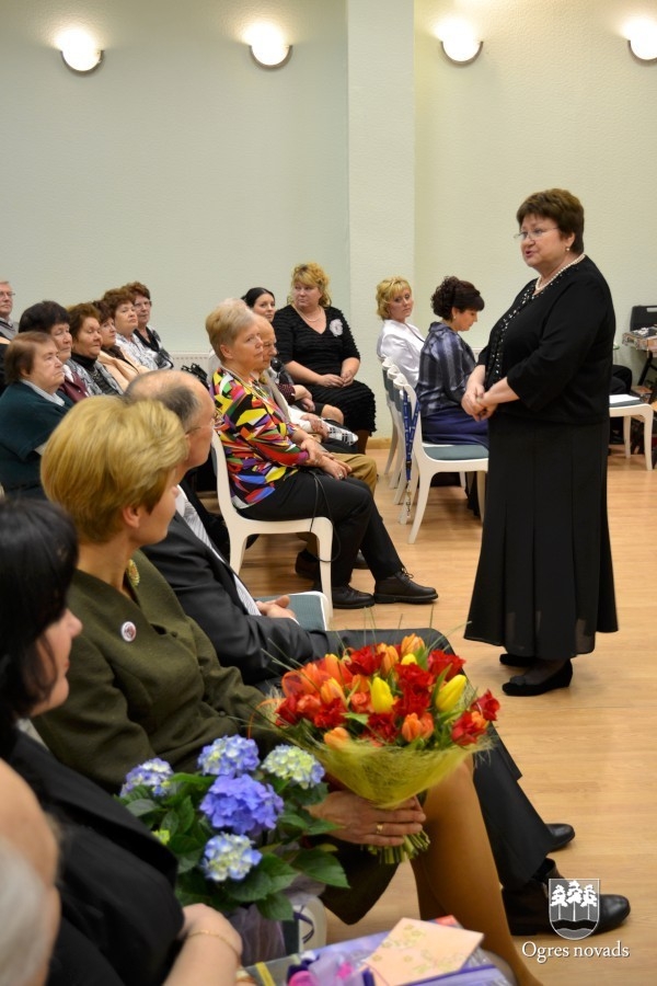 Jaunogres vidusskolai 40