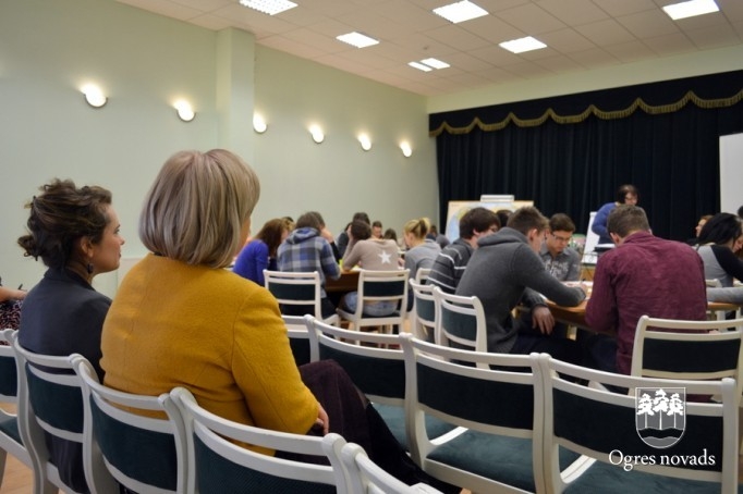 Jaunogres vidusskolas skolēni iepazīstas ar pasauli 21. gadsimtā