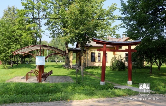 Ķeipenes stacijā izbūvē “Potjomkina aku”