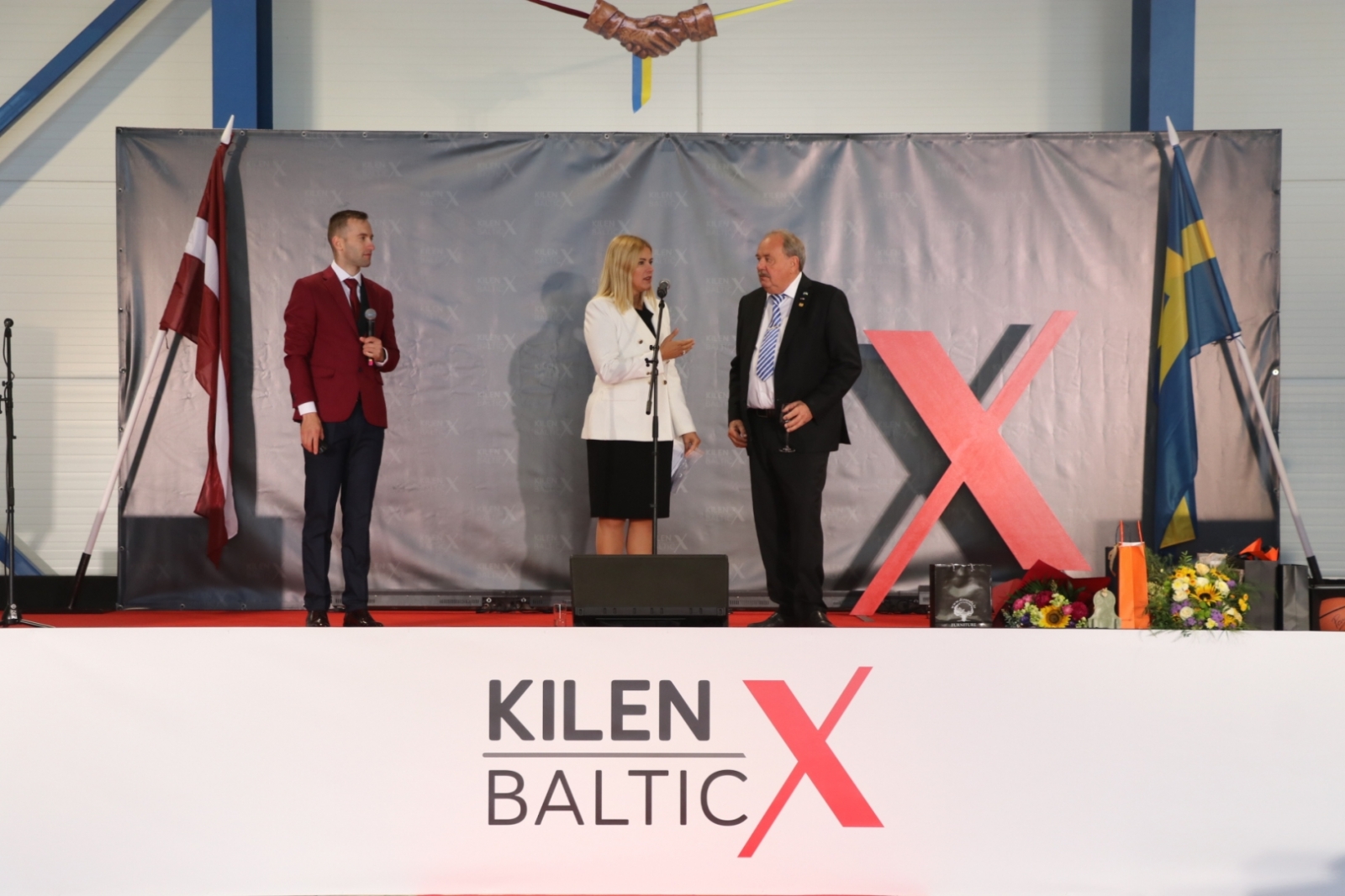 Ikšķilē atklāj jaunu un modernu saliekamo dzelzsbetona paneļu ražotni