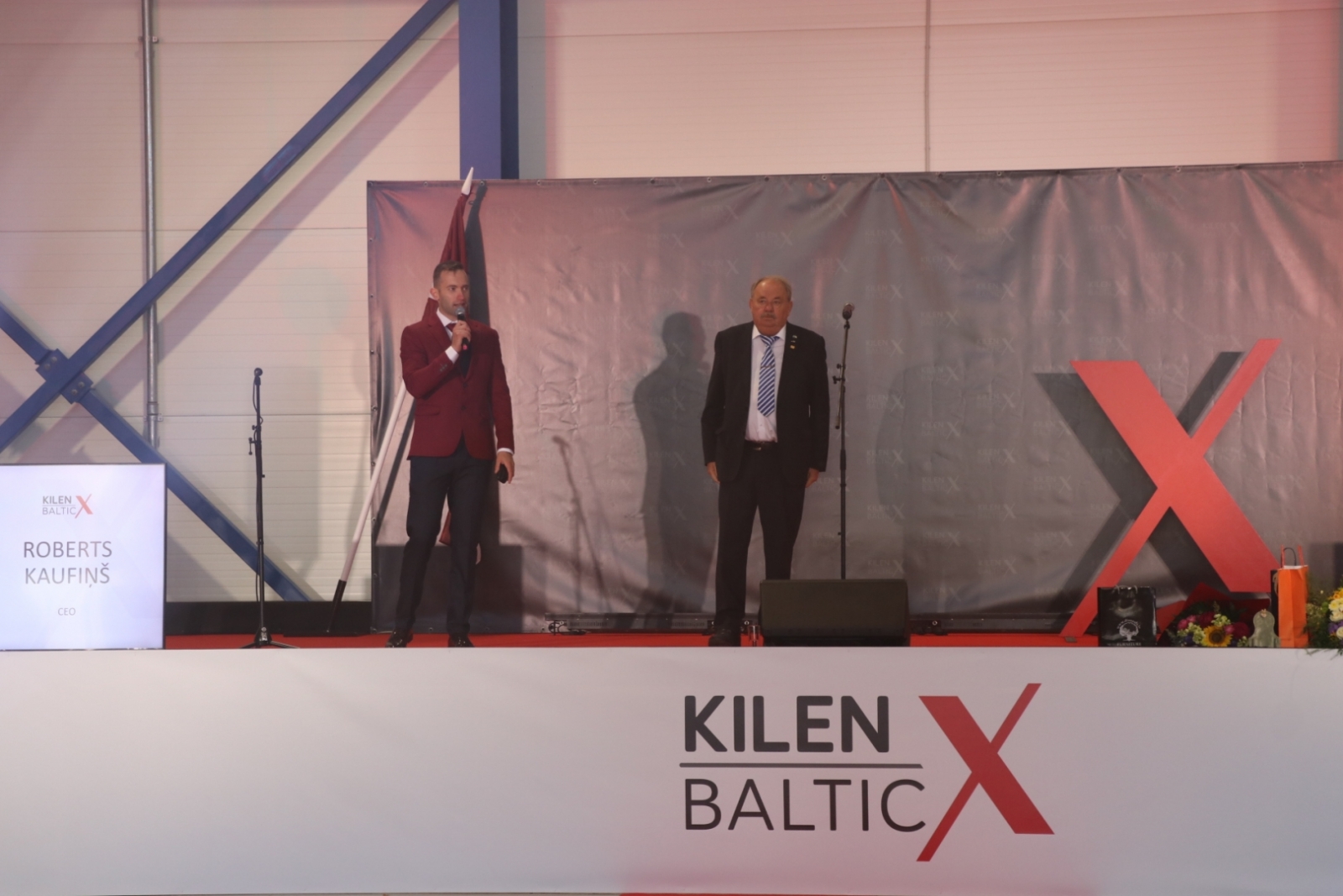 Ikšķilē atklāj jaunu un modernu saliekamo dzelzsbetona paneļu ražotni