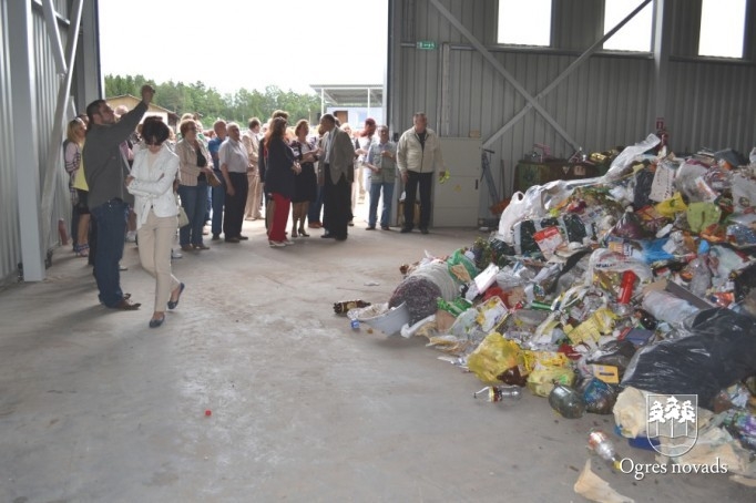 SIA "Ķilupe" stkritumu šķirošanas stacijas atklāšana