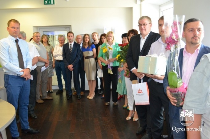 Svinīgi atklāj Ogres novada pašvaldības Apmeklētāju pieņemšanas centru