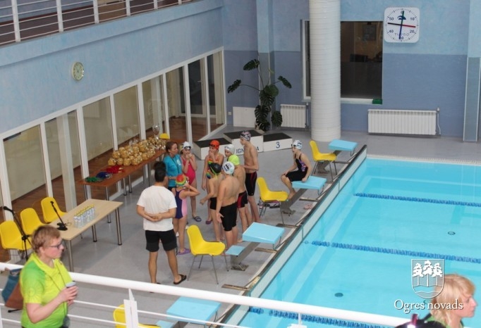 Peldēšanas kluba "Ogre" sportisti piedalās starptautiskās sacensībās Lietuvā