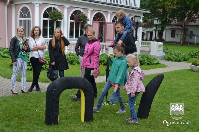 Koka skulptūras Ogres pilsētas svētkos