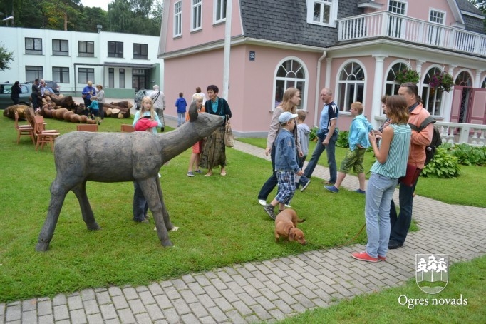 Koka skulptūras Ogres pilsētas svētkos