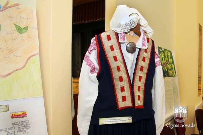 Vīru kopas „Vilki” koncertuzvedums Suntažu kultūras namā