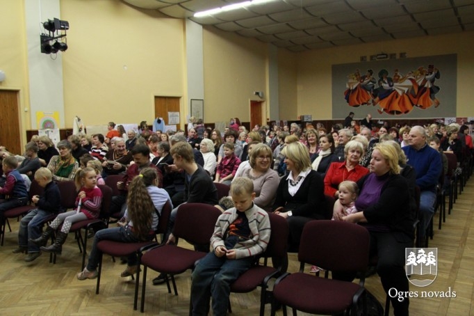 Vīru kopas „Vilki” koncertuzvedums Suntažu kultūras namā
