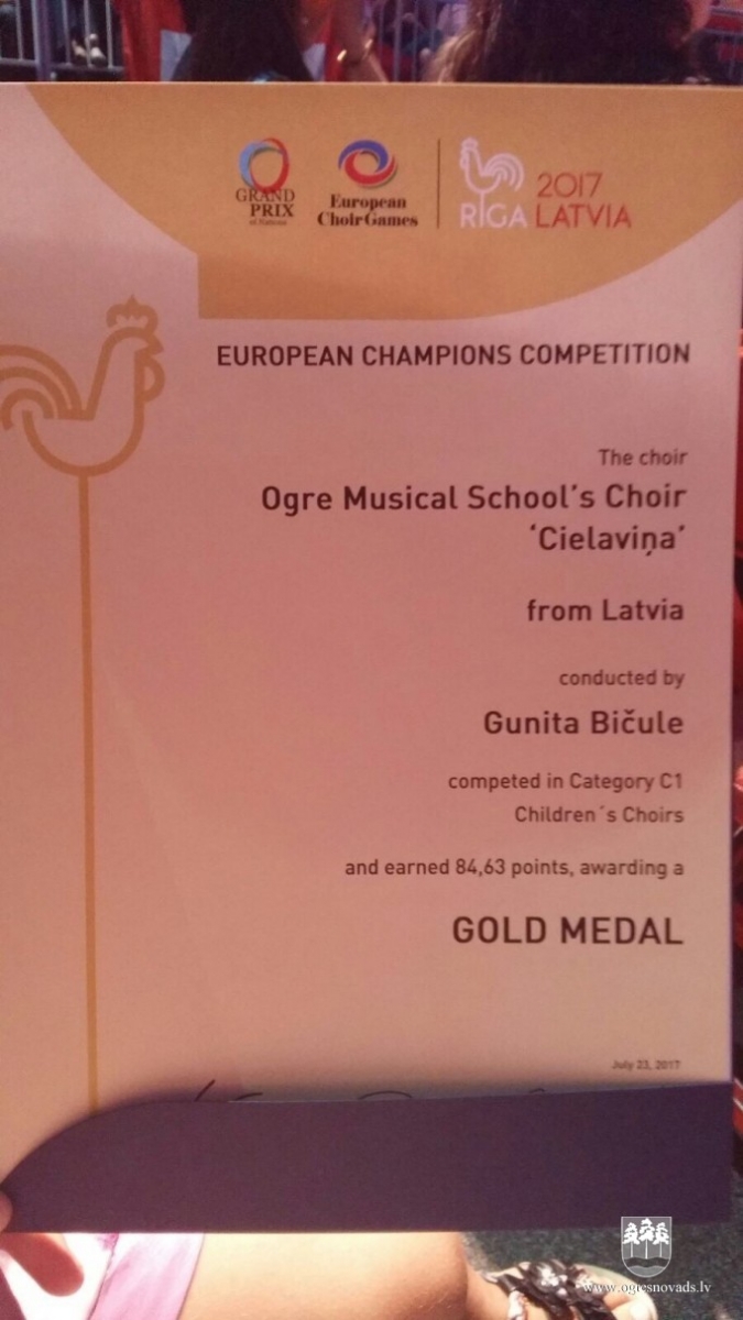 Mūzikas skolas koris izcīna zelta medaļu Eiropas koru olimpiādē