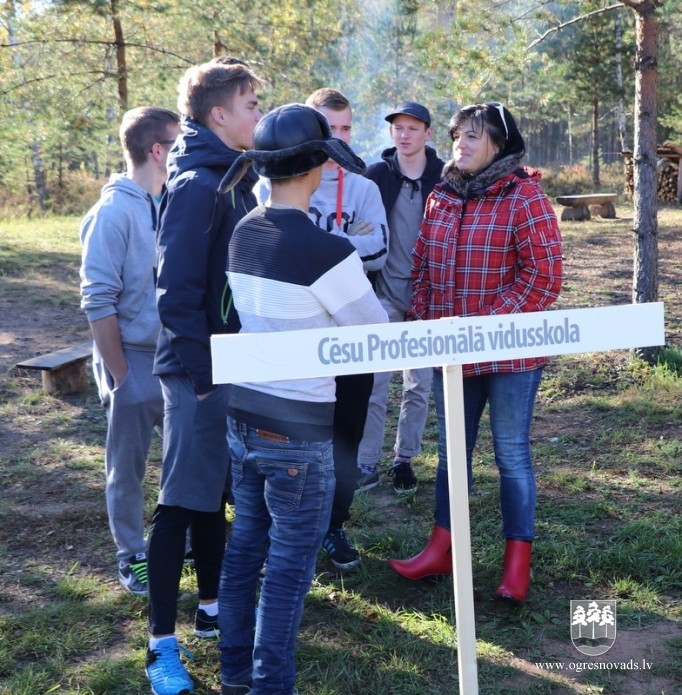 Zilajos kalnos sacenšas profesionālo izglītības iestāžu audzēkņi