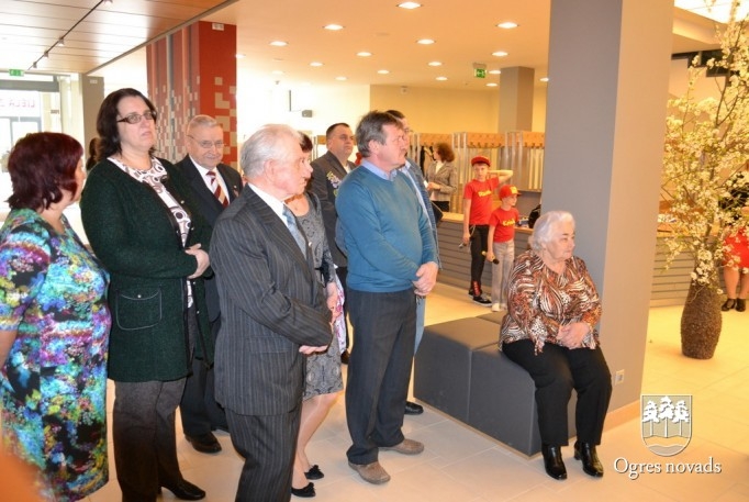 Atklāj renovēto kultūras centra foajē