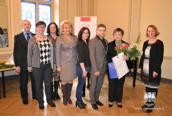 Kultūras ministrija apbalvo bijušo Ogres Centrālās bibliotēkas direktori