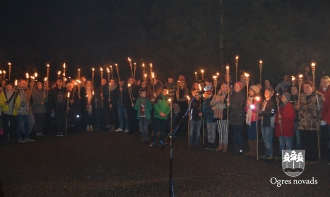 Lāpu gājiens Lāčplēša dienā